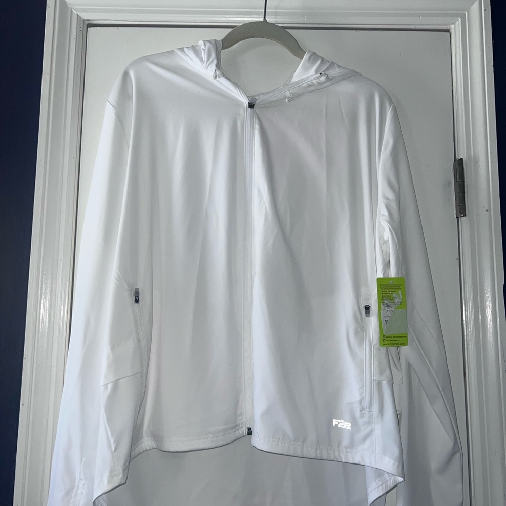 NWT - Women's White Essential Run  Jacket
